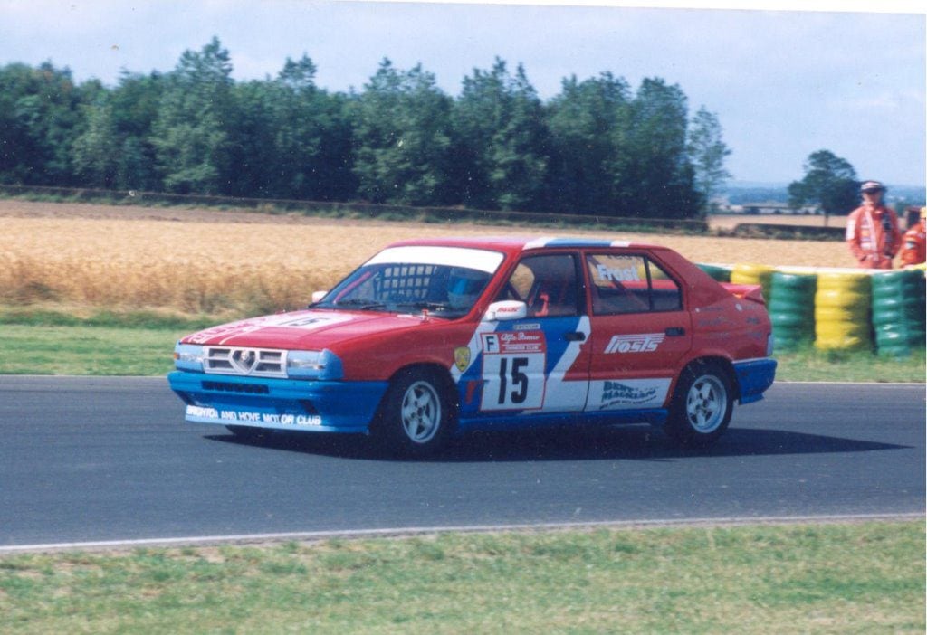 Highly competitive Class F racing was always a feature of our previous Croft visits, all before Twin Spark spec cars appeared. Here is Simon Frost’s 33 in 1998.